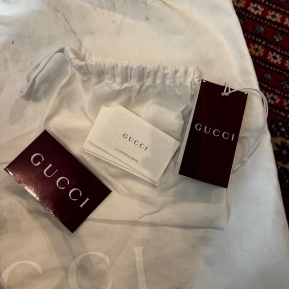 👜 Brand New Gucci Large Tote – Never Used – $2,200 (Retails $2,612.05) - Picture 7 of 9